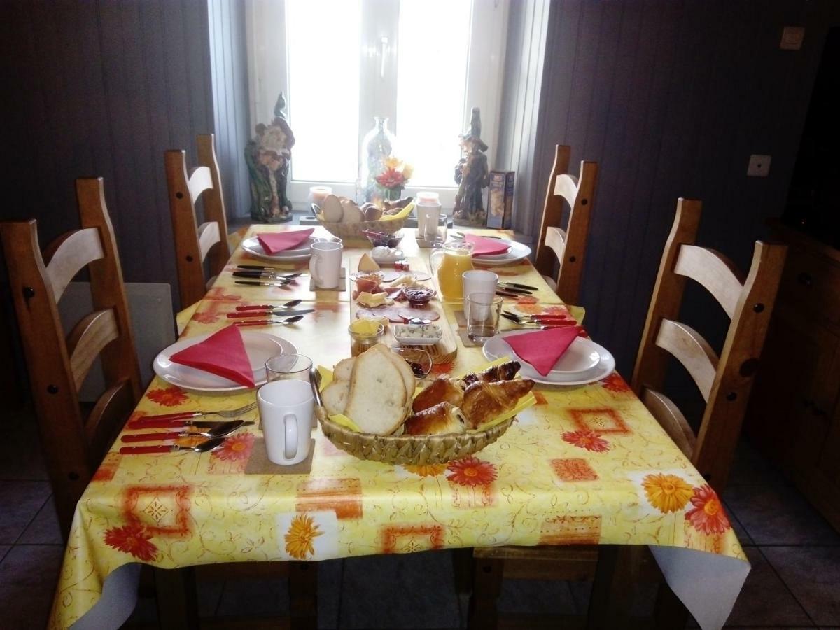 Gouarec Bed & Breakfast Lanrivain Екстериор снимка